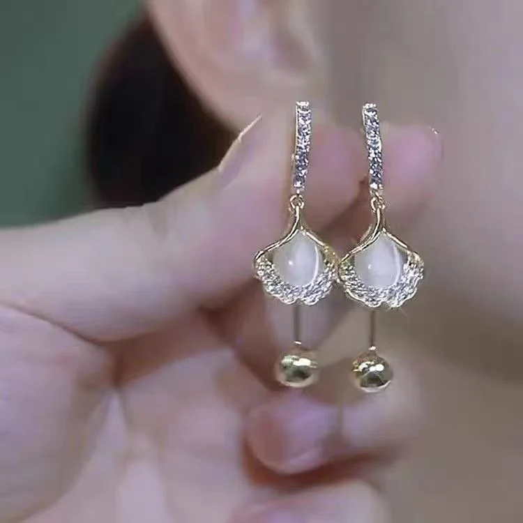 Dangle Earrings Rhinestone Decoration - Image 3