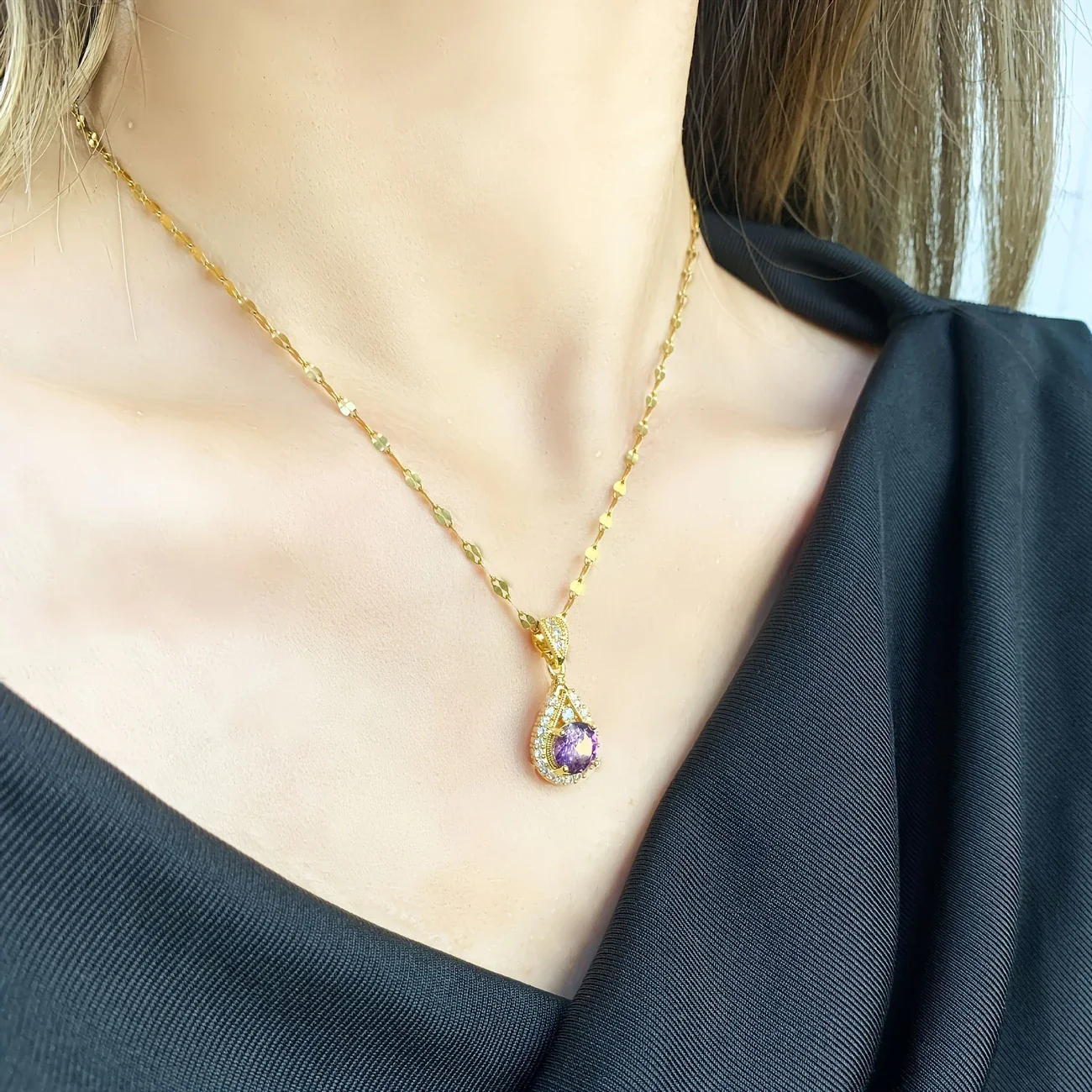 Dazzling Purple Droplet Pendant Necklace - Image 5