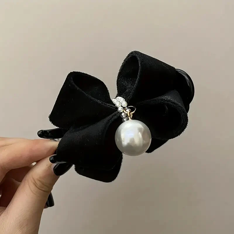Elegant Faux Pearl Bowknot Decorative Hair Clip - Image 4