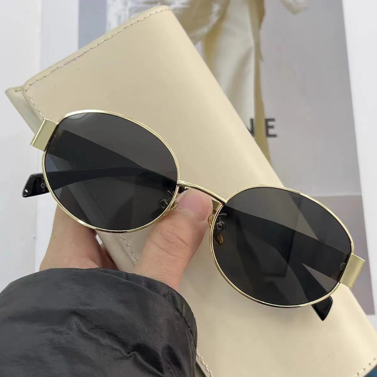 Ladies Fashion Oval Sunglasses - Image 3