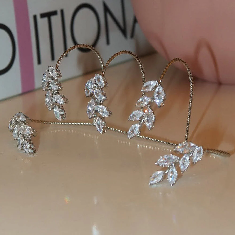 Moonlit Hand Veil Jewellery - Image 4