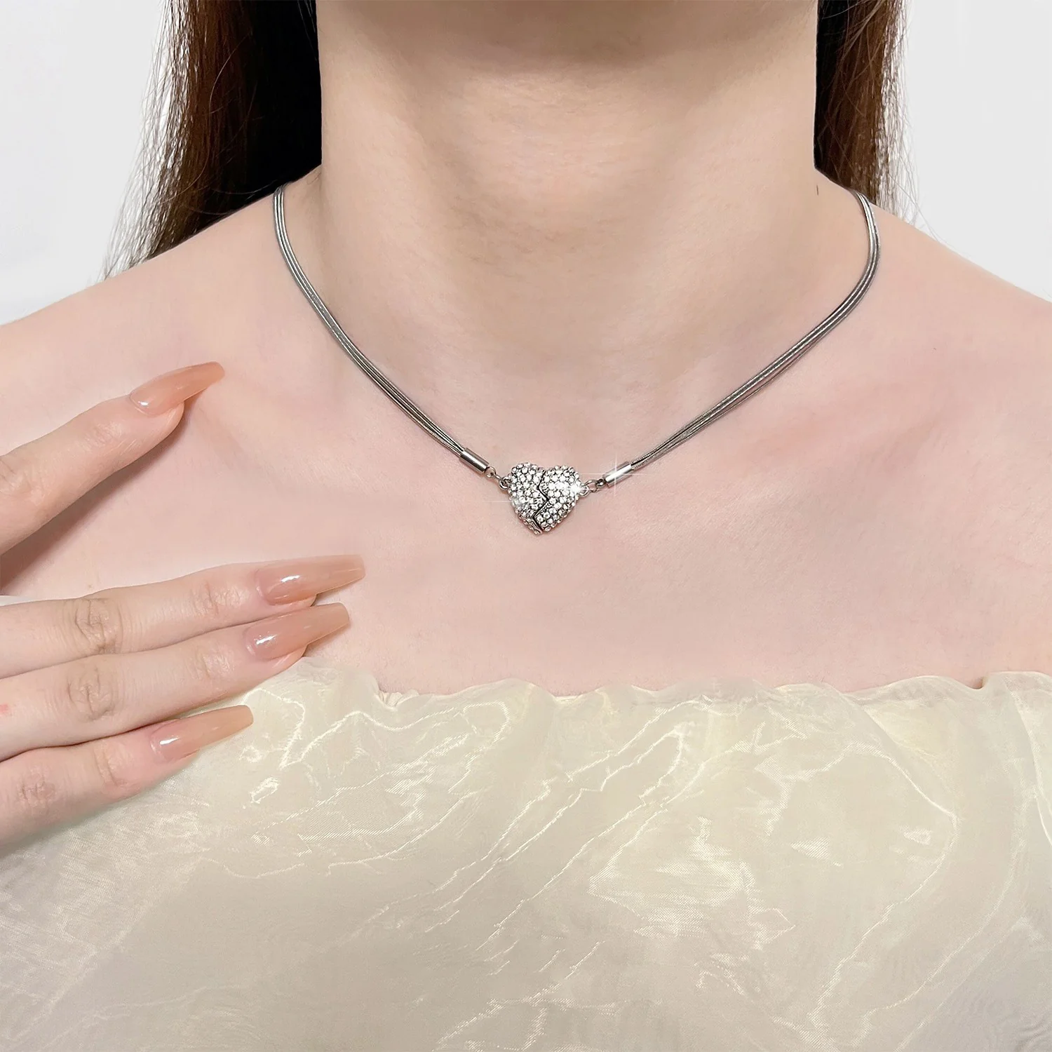New Unique Magnetic Love Necklace Diamond - Image 4