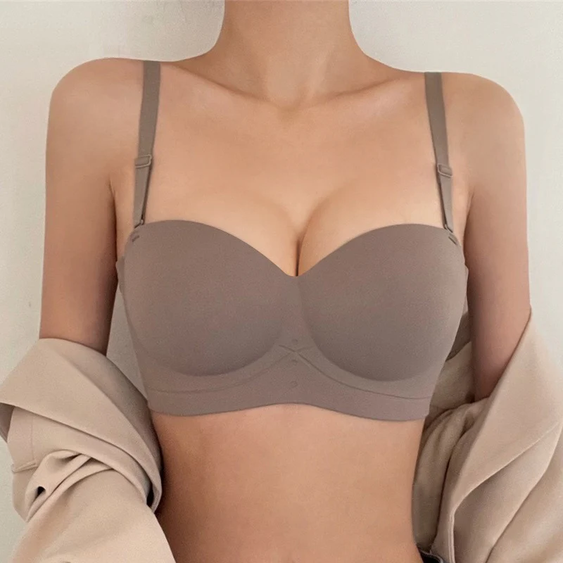 Seamless Latex Bra for Women - Image 2