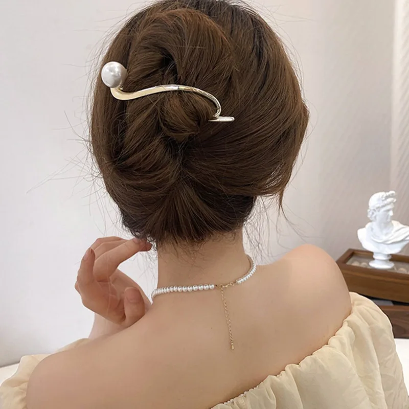 Sweet Barrettes Pearl Hair Grips - Image 6