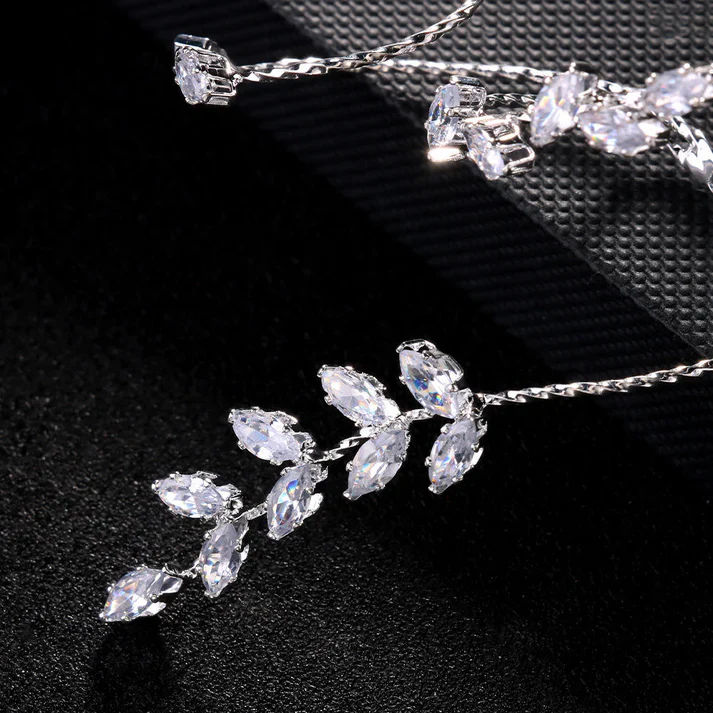 Women's Vintage Leaf Ring - Image 3